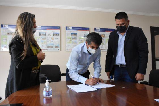 79033-el-ipv-avanza-con-la-entrega-de-escrituras-en-municipios-de-salta
