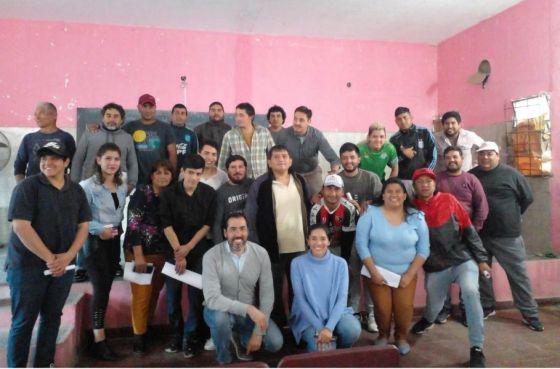 85089-en-las-lajitas-y-rio-piedras-se-dictaron-capacitaciones-sobre-comercializacion-de-productos-y-servicios