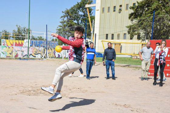 81484-salud-y-turismo-y-deportes-firman-un-convenio-que-beneficia-deportistas-saltenios