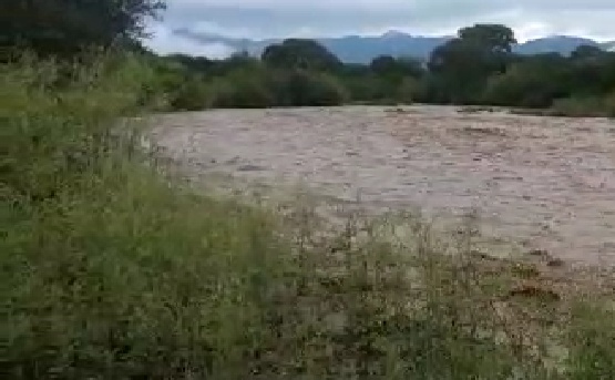 rio conchas crecido