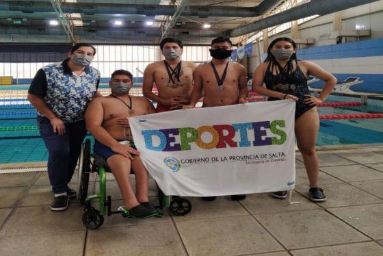 76437-saltenios-obtuvieron-medallas-en-el-open-argentino-de-natacion-adaptada