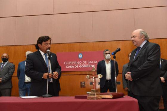 78929-el-gobernador-saenz-tomo-juramento-como-nuevo-ministro-de-seguridad-y-justicia-a-abel-cornejo