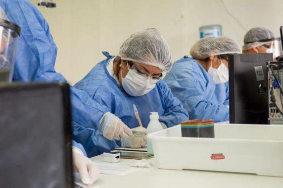 76337-se-continua-aplicando-la-segunda-dosis-de-astrazeneca-en-vacunatorios-de-la-provincia