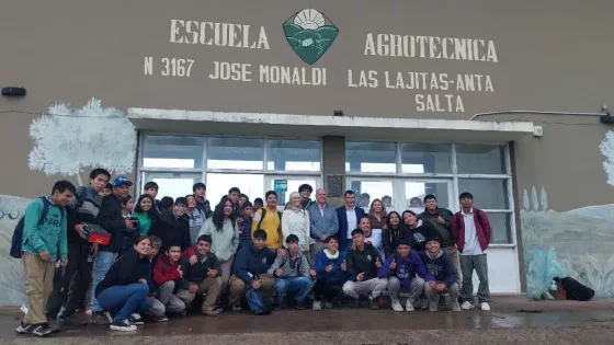 101750-alumnos-de-las-lajitas-plantaran-arboles-por-el-dia-mundial-del-ambiente
