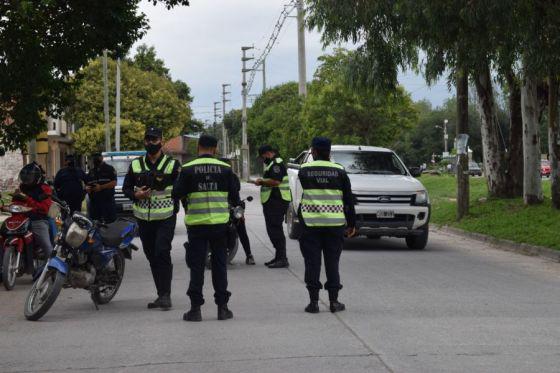policias en la calle
