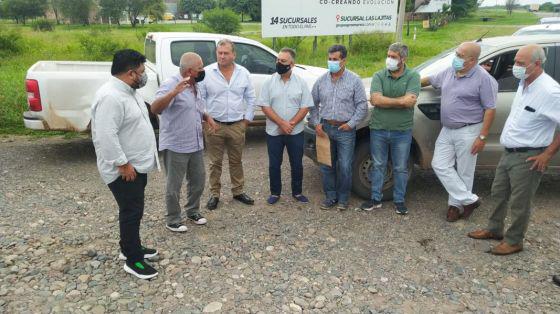 80767-consorcio-de-pavimentacion-anta-metan-inspeccionaron-el-predio-en-el-que-se-instalaria-la-planta