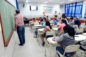 dando clases