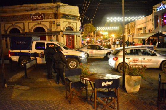 policias en la balcarce