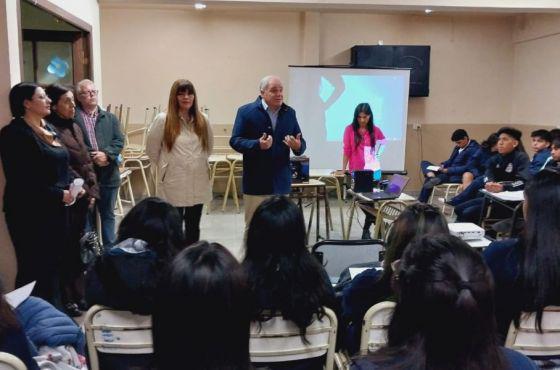 89276-fortalecen-contenidos-de-mediacion-en-colegios-secundarios-publicos-de-salta