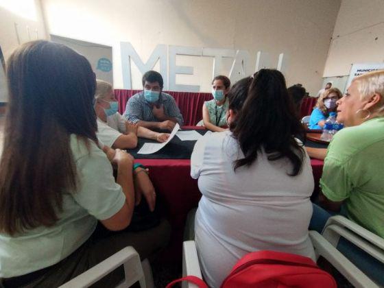 79106-productores-ganaderos-de-metan-recibieron-asesoramiento-para-tramitar-marcas-y-seniales