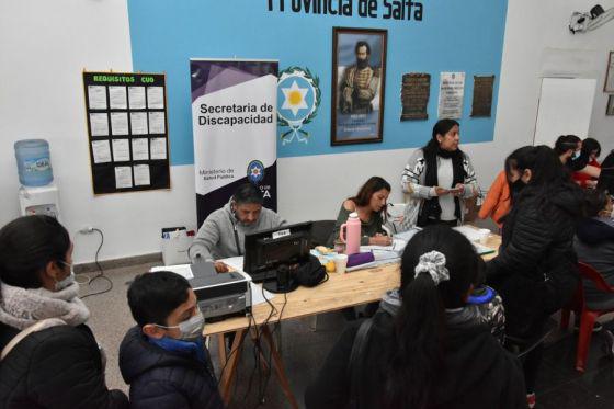 84104-hasta-maniana-se-realiza-el-operativo-para-completar-tramites-por-pension-no-contributiva