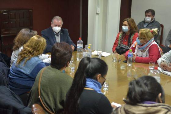 77567-marocco-recibio-a-los-docentes-en-conflicto-20210811231357