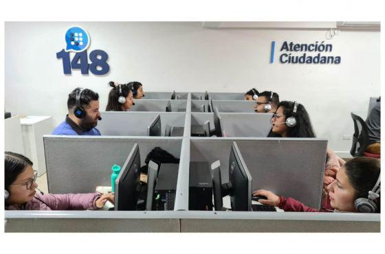 83739-operadores-de-la-linea-148-orientan-a-las-personas-para-completar-el-formulario-de-subsidio-de-luz-y-gas