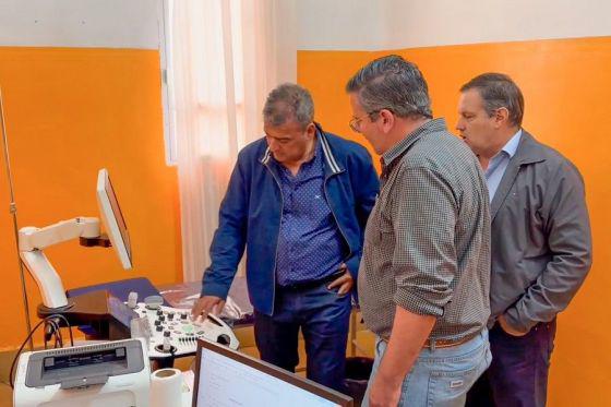 92123-en-metan-el-ministro-mangione-verifico-el-avance-de-obra-de-la-tercera-etapa-del-hospital