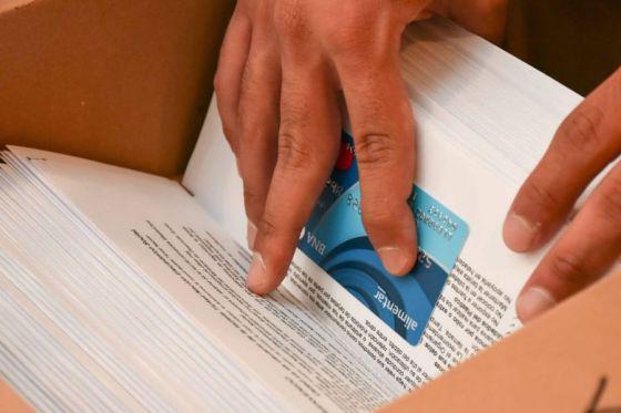 77313-maniana-inicia-el-operativo-de-entrega-de-mas-de-30-mil-tarjetas-alimentar