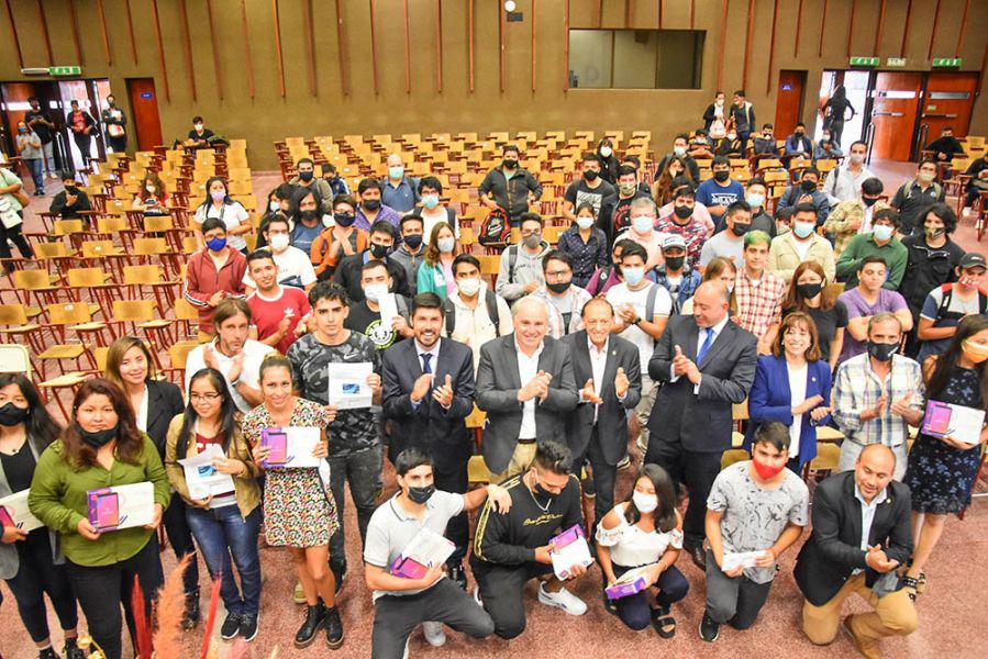 2335-en-salta-se-realizo-la-primera-feria-de-trabajo-de-la-industria-de-software