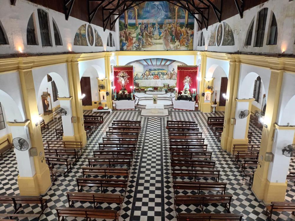 interior iglesia milagro