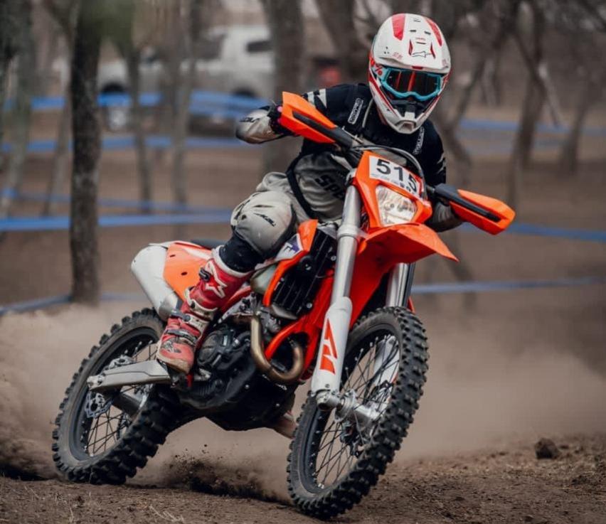 dc2768c6-fcbd-4e73-a595-c5e8e2fc9b7c