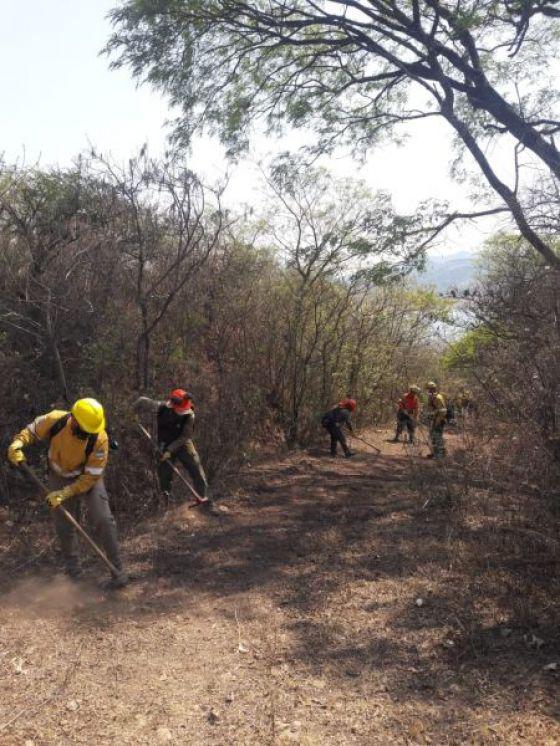 78936-guardaparques-provinciales-fueron-capacitados-en-manejo-de-incendios-forestales