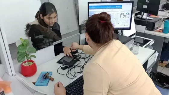 100998-falla-a-nivel-nacional-en-el-sistema-de-pagos-del-renaper-afecta-tramites-de-dni-en-el-registro-civil