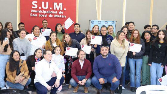 96517-mas-de-400-personas-finalizaron-con-exito-las-capacitaciones-en-los-municipios-de-metan-y-el-galpon