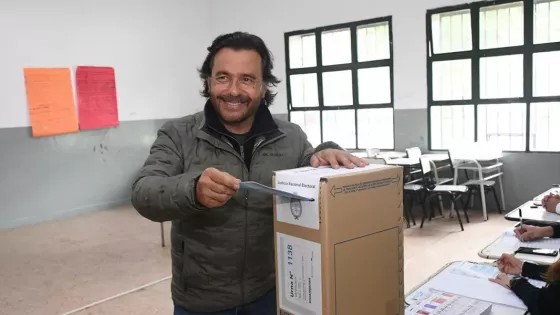 104628-saenz-emitio-su-voto-y-convoco-a-los-ciudadanos-a-participar-para-fortalecer-la-democracia-el-futuro-de-salta-y-del-pais