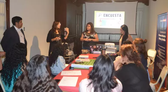 100394-promueven-el-uso-cuidadoso-de-redes-sociales-junto-a-adolescentes