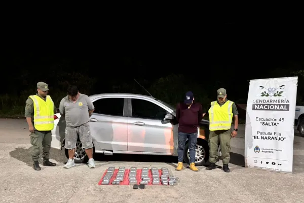 600x400_encontraron-28-kilos-cocaina-dentro-auto-1067501-180144