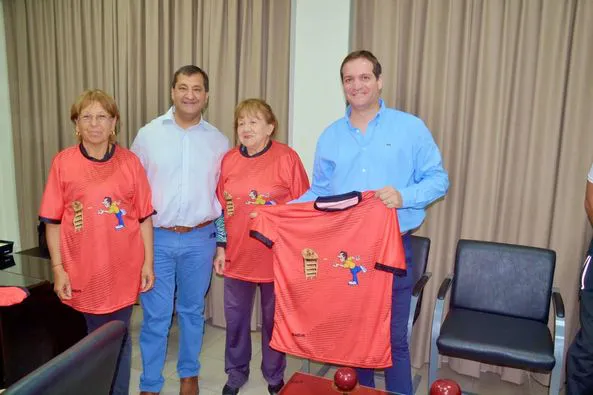 463076498_869645751936954_3728005374008157166_n