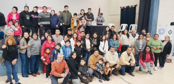 89902-emotivo-sorteo-de-viviendas-en-la-localidad-de-el-galpon