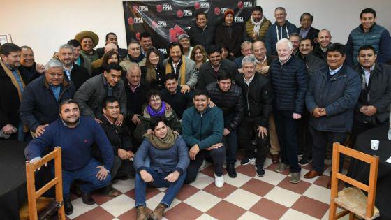 7428-saenz-con-las-nuevas-autoridades-del-foro-de-intendentes-sigamos-juntos-poniendo-siempre-a-salta-primero