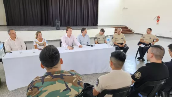 99928-evaluaron-el-servicio-policial-del-distrito-de-prevencion-9