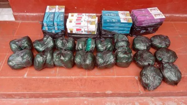 Secuestraron-15-kilos-de-hojas-de-coca-y-40-cajas-de-cigarrillos-en-un-control-sobre-la-ruta-16