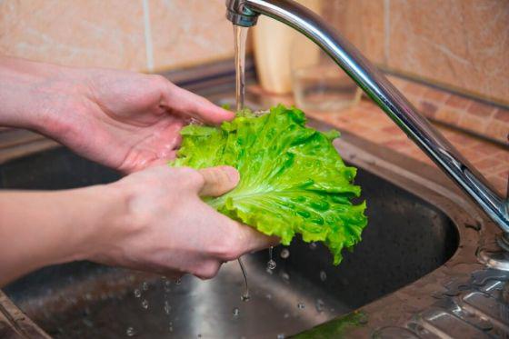 92526-recomendaciones-para-el-consumo-seguro-de-frutas-y-verduras-crudos