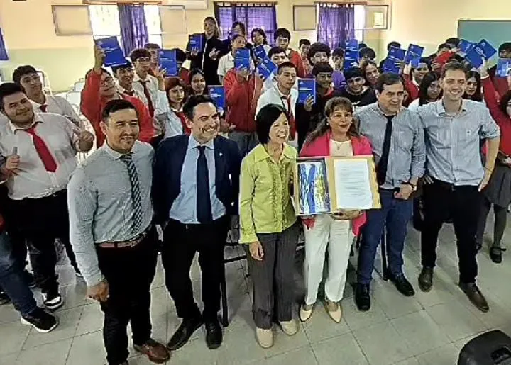 d2ee8759-7d1c-40c2-a999-f5067c7a4def