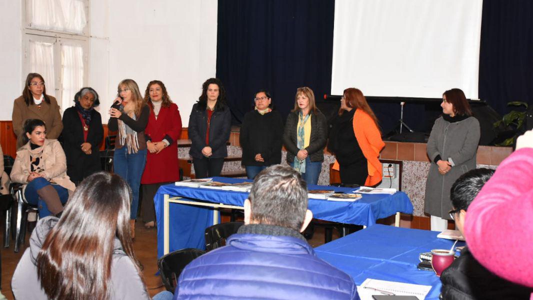 12377-continuan-las-mesas-de-trabajo-con-docentes-del-interior