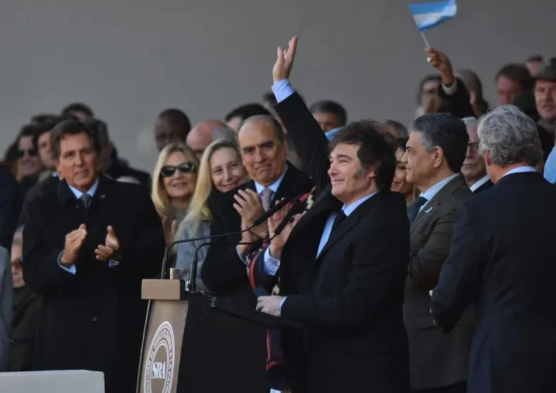 15b292b0-df18-4a3b-8411-8cef2f88a45e