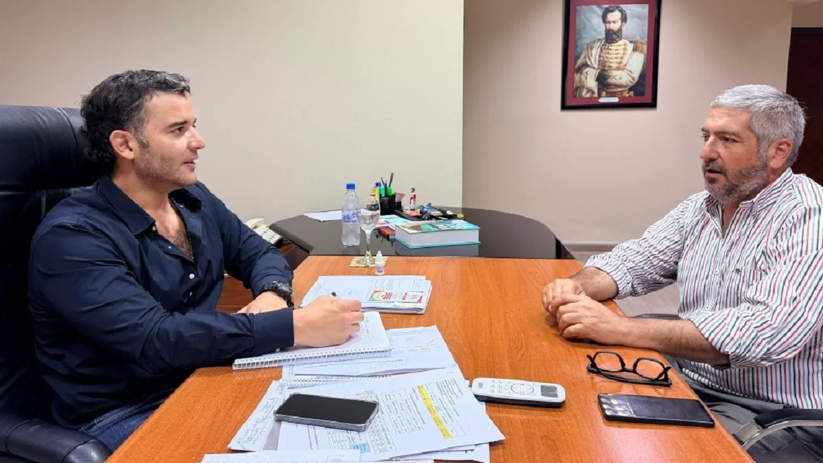El ministro de Gobierno recibió al intendente de El Galpón