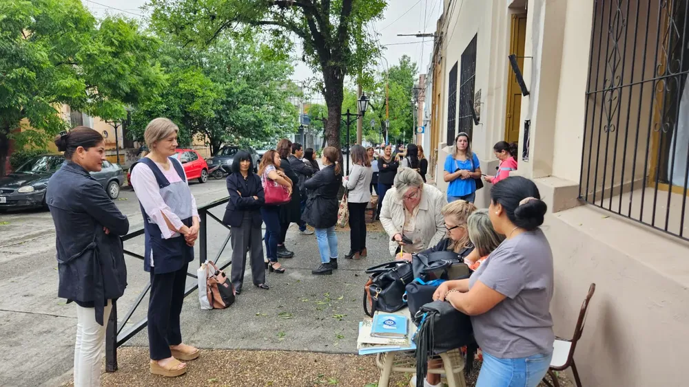 fdfd1256-3922-4188-8e23-f59361dec5c5