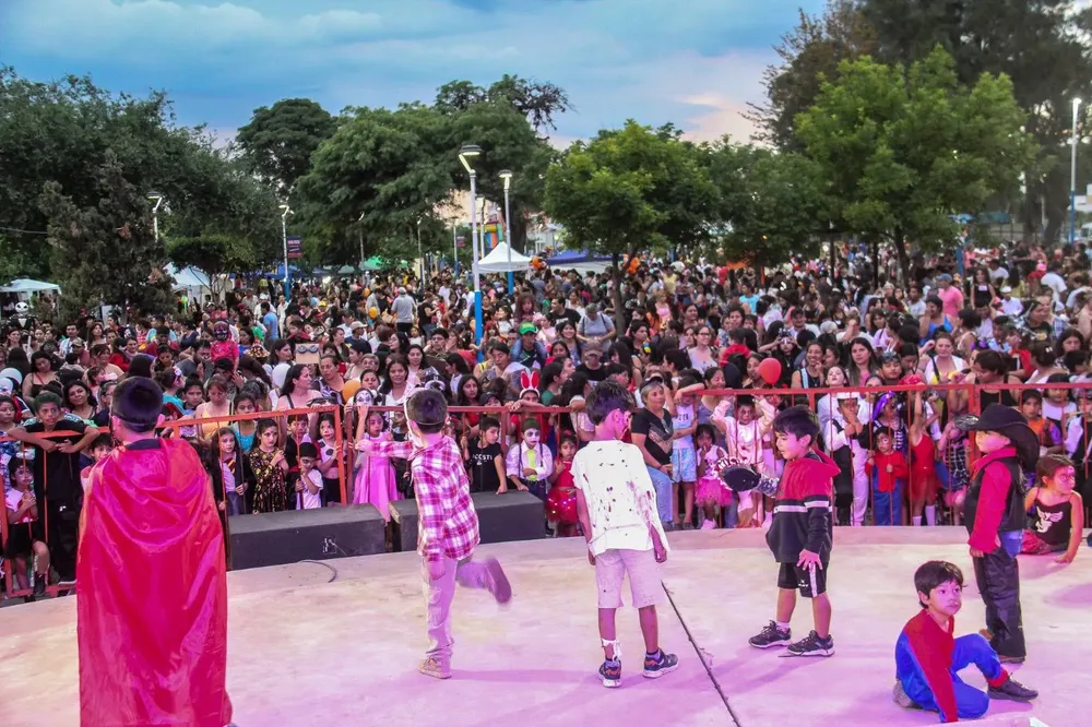 464809656_881464240755105_6327848199301129259_n