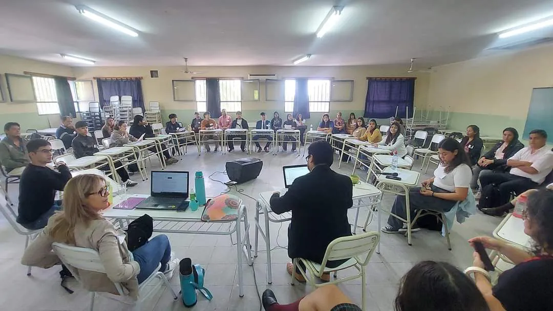 afa24183-e4aa-4dee-9941-c28375705349