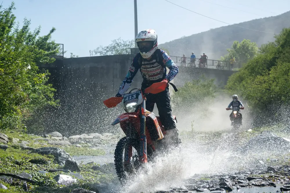 f49eb8e1-efb0-4946-ad32-271ec01ecf19