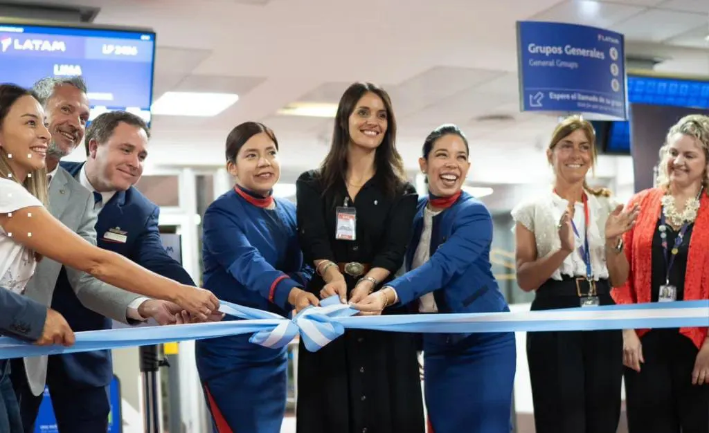 7ed5f78a-a5b6-43c3-bd50-f2335855e4b3