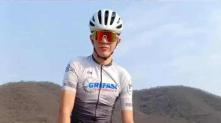 5db89603-a2e7-4106-88a9-b0ff77513199