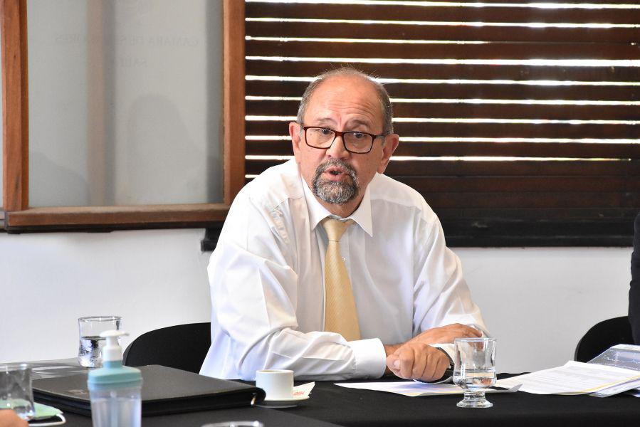 11516-el-ministro-de-infraestructura-sergio-camacho-presento-a-senadores-un-detalle-de-lo-ya-ejecutado-en-materia-de-obra-publica-este-anio-de-acuerdo-al-plan-estrategico-federal-provincial
