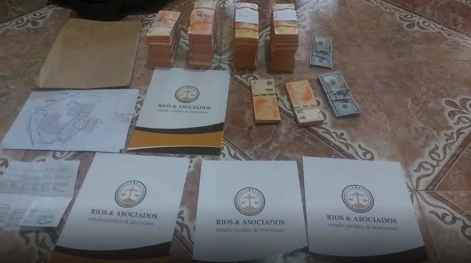 2f401fb5-c9a7-433f-876d-2f3580fa27a2