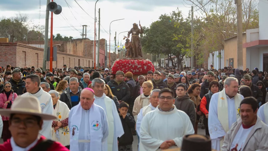 18563-el-galpon-celebro-sus-fiestas-patronales-con-cultura-fe-y-tradiciones-populares-20250725111206