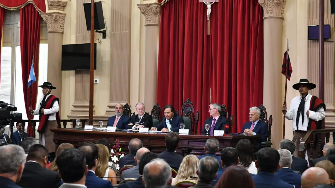 El gobernador abrió la asamblea legislativa