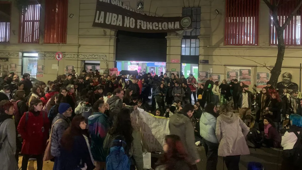 0051f42a-8287-4084-833d-1822b4c8d5b7