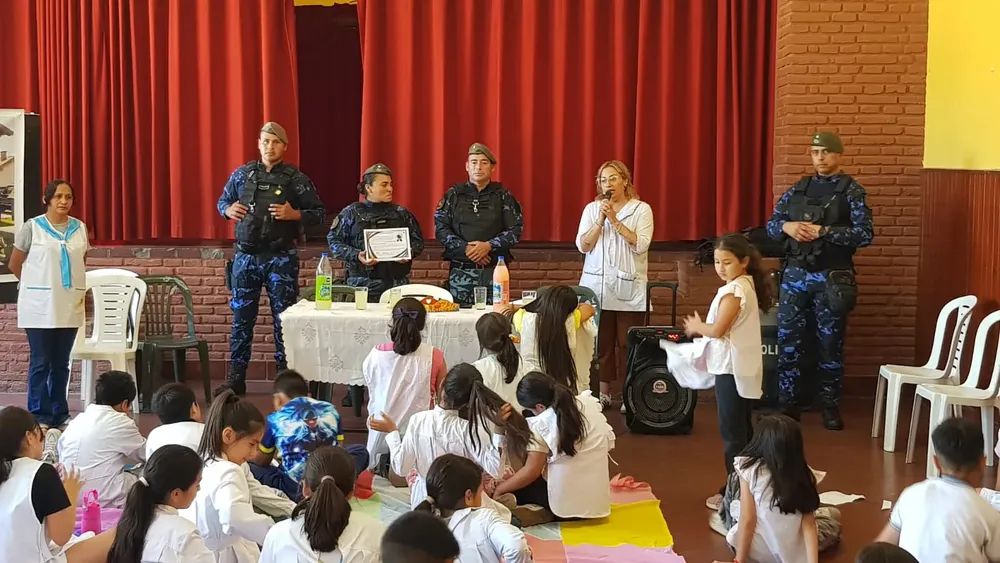 1a277319-3822-4fad-87a0-53e9af4d3aae